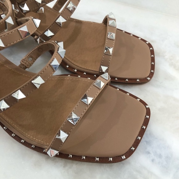 STEVE MADDEN Studded Strappy Nude Sandals - Picture 8 of 11